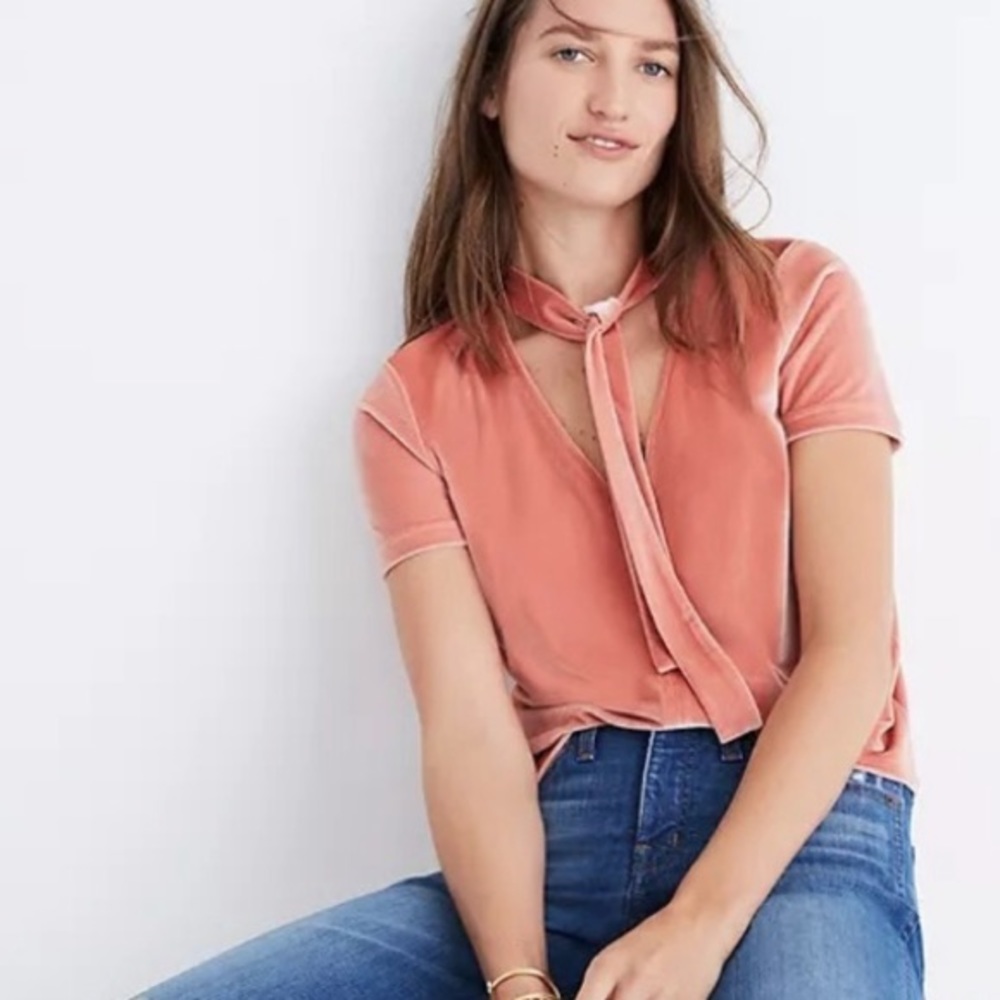 Madewell | NWOT Pink coral velvet tie neck top